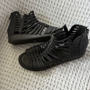 Wedge Gladiator Sandals - Black